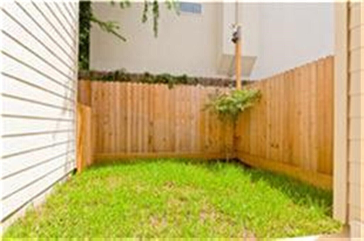 Foto principal - 1815 Oakdale St