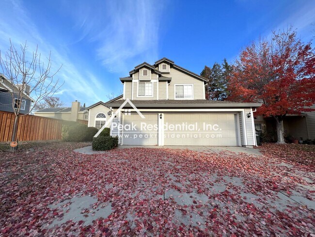 Foto del edificio - Spacious Antelope 3bd/3ba Home with 3 Car ...