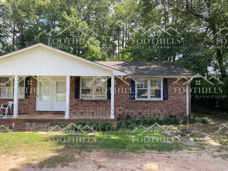 Primary Photo - 304 Wildwood Drive -Unit A