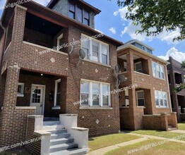 Building Photo - 4013 Pulaski St