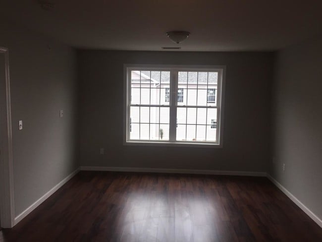 Building Photo - 189 Whiting St