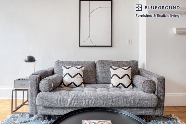 Building Photo - 14 Union Pk St