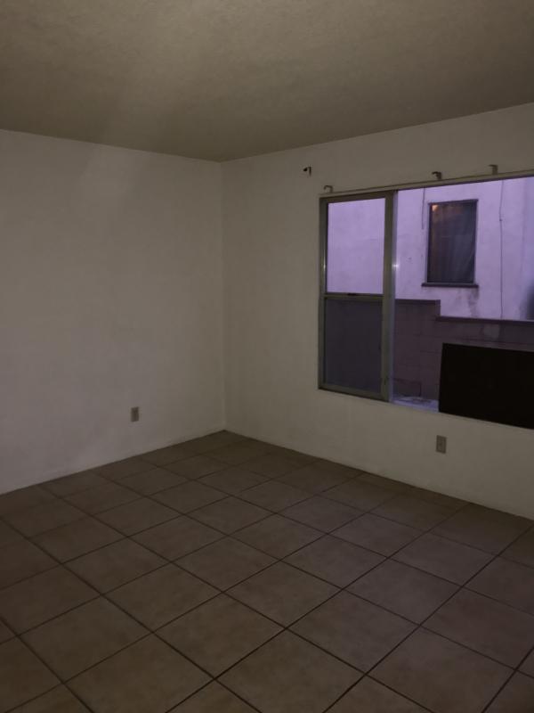 Building Photo - 827 N Marine Ave