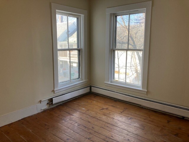 Building Photo - 28 Coolidge St