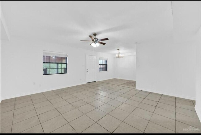 Building Photo - 3505 N 23rd Ln