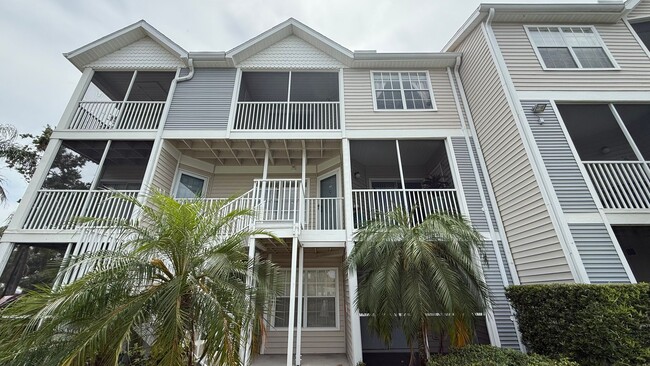 Building Photo - Central Park II Condos -  Downtown Sarasot...