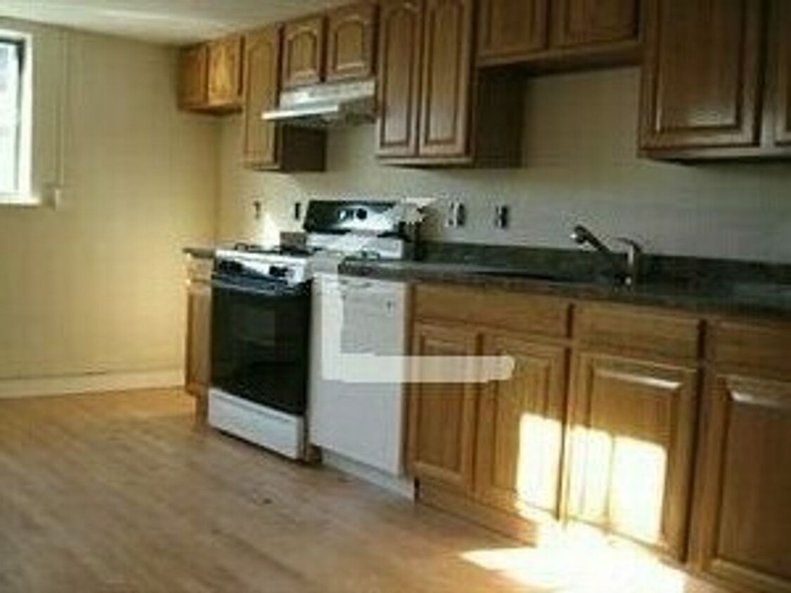 Primary Photo - Newly renovated 3 bedroom