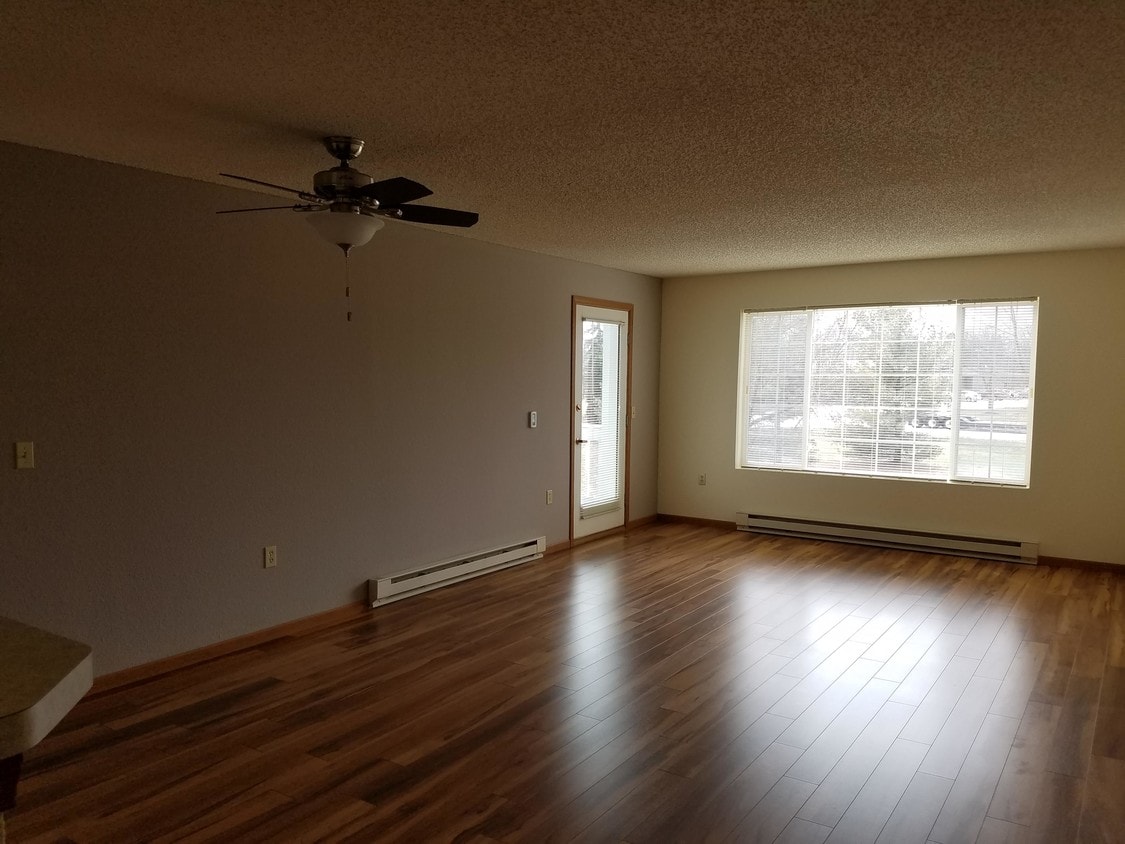 3919 Mendocino Ln, Sheboygan, WI 53083 Apartments in Sheboygan, WI