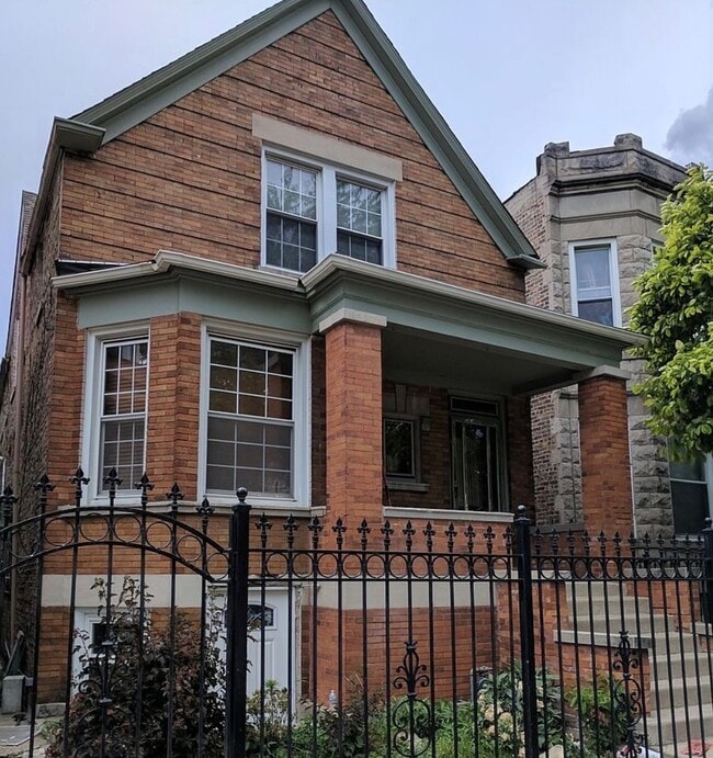 Exterior - 1628 N Central Park Ave