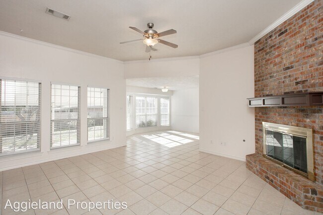 Foto del edificio - 3 br, 2 bath House - 1402 Front Royal