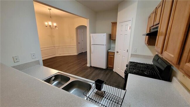 Building Photo - 2148 Executive Dr
