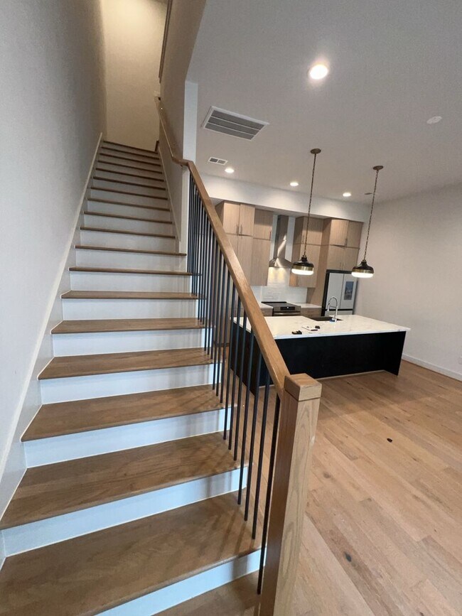 Foto del edificio - 2414 Gray St