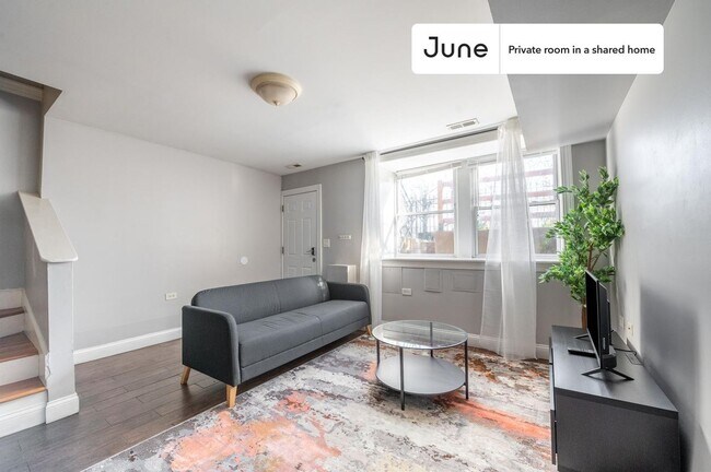 Foto del edificio - Room in Shared 3 bed/2 bath home in Near West Side