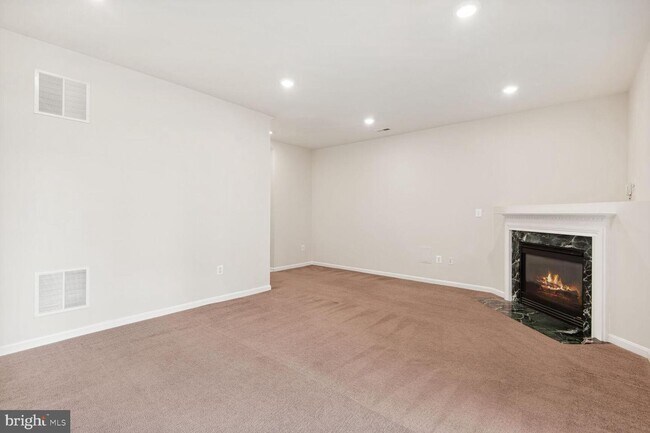 Foto del edificio - 24707 Kings Canyon Square