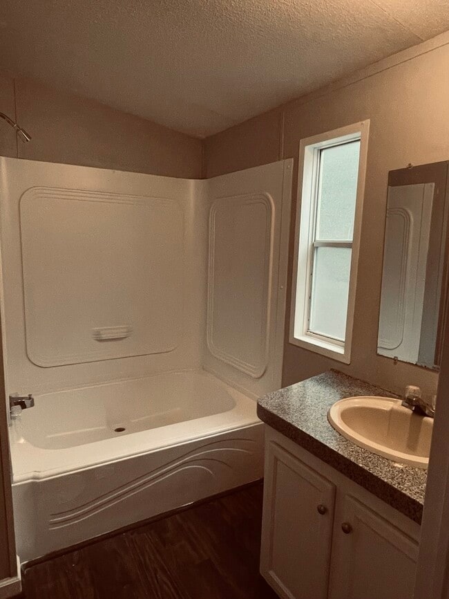 Building Photo - Three bedroom/Two Bath Home