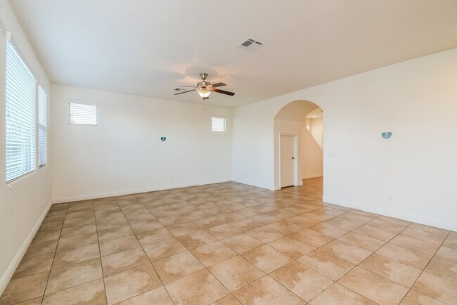 Foto del edificio - 1951 N 55th Pl