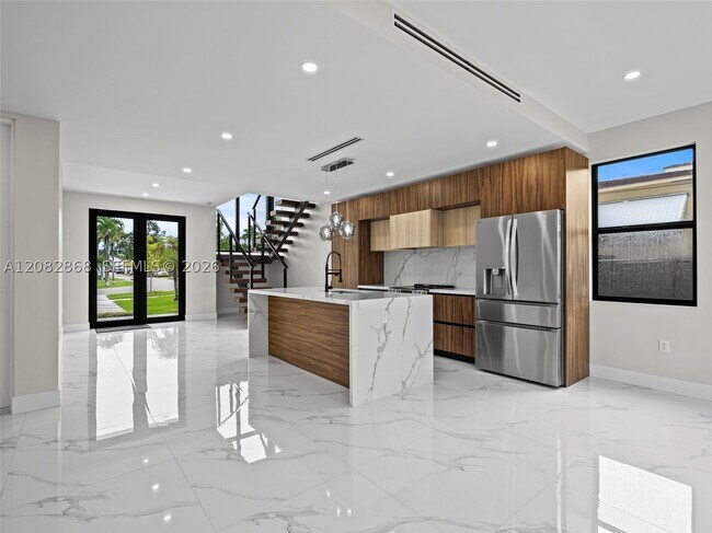 Foto del edificio - 4026 SW 9th St