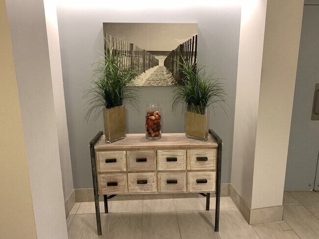 Foto del edificio - 133 Commander Shea Blvd