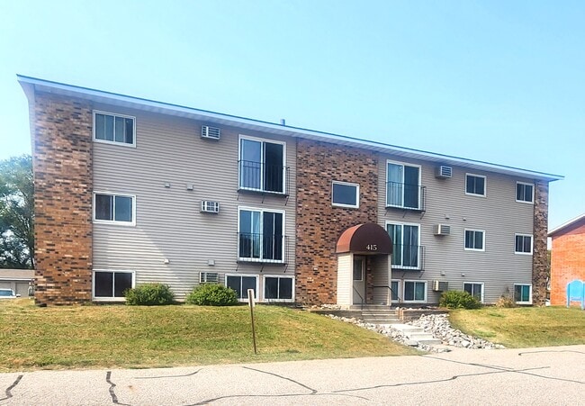 LS - Greenbriar Apartments