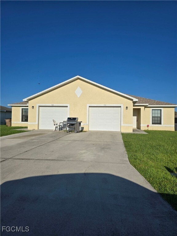 Primary Photo - 906 SE 6th Ct