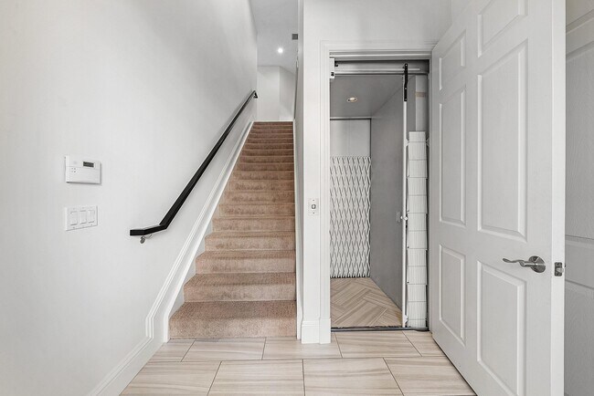 Foto del edificio - 114 Palm Point Cir