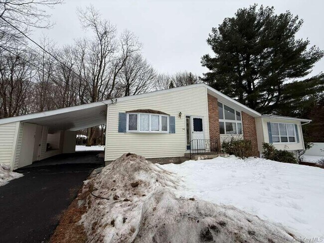 Foto del edificio - 50 Parker Blvd