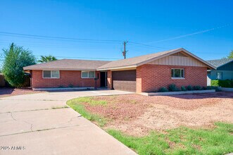 Building Photo - 1881 E Concorda Dr