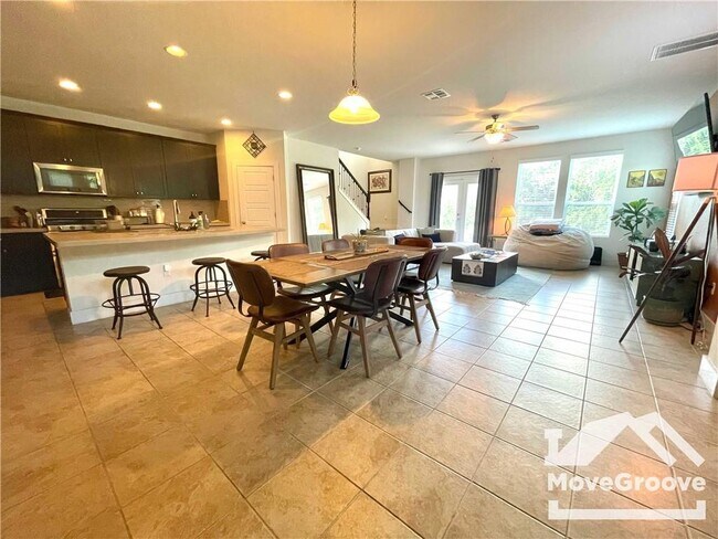 Building Photo - 319 Bridgeford Dr