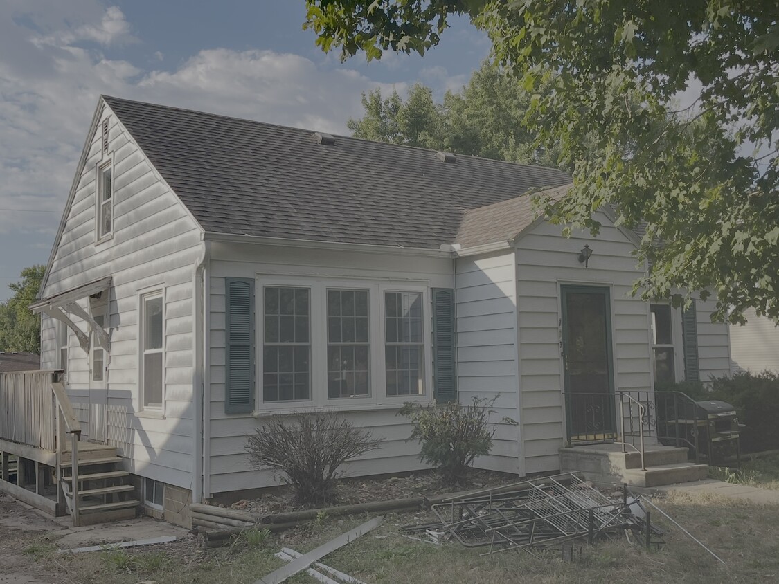 Primary Photo - 703 North St