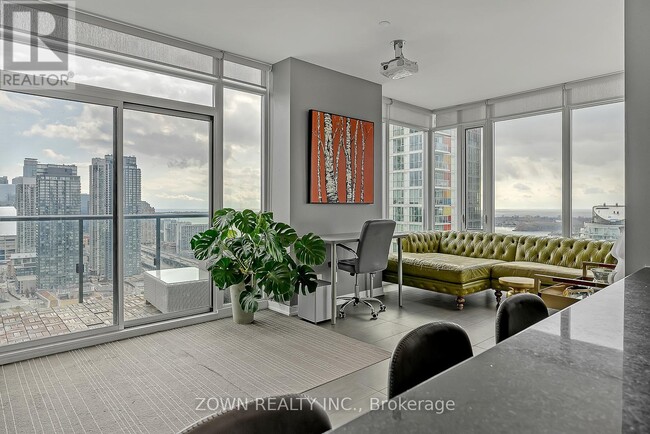 Photo du bâtiment - 170 Fort York Blvd