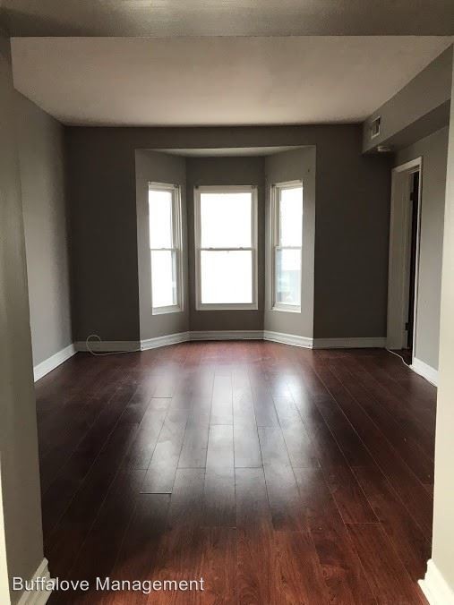 Foto del edificio - 2111 Seneca St