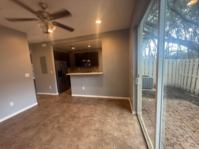 Foto del edificio - 2851 Prospect Rd