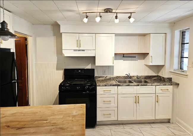 Foto del edificio - 75 Wise Ave