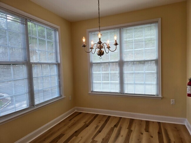 Foto del edificio - 8418 Sanctuary Boulevard