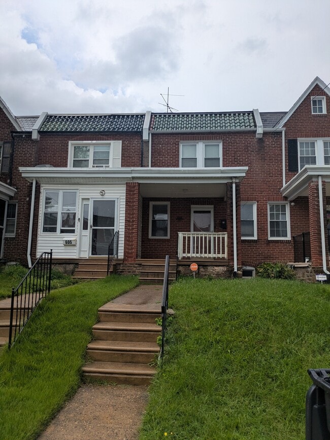 Building Photo - 603 W 31st St