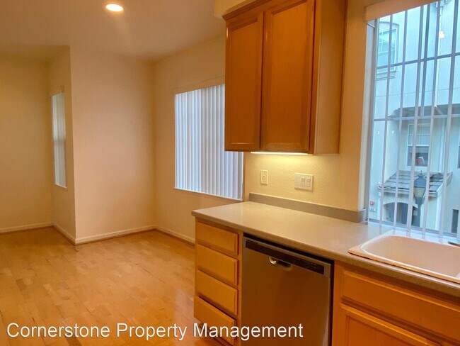 Building Photo - 3 br, 2.5 bath House - 573 Blackwood Terrace