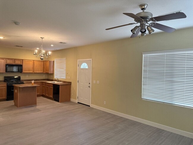 Building Photo - 2-story single-family home located in a ga...