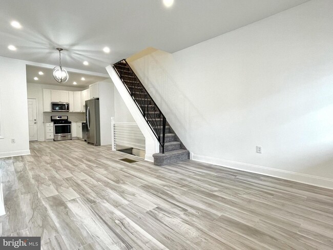 Foto del edificio - 1530 S 28th St