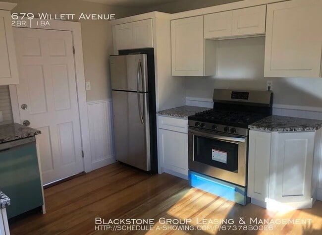Photo - 679 Willett Avenue House