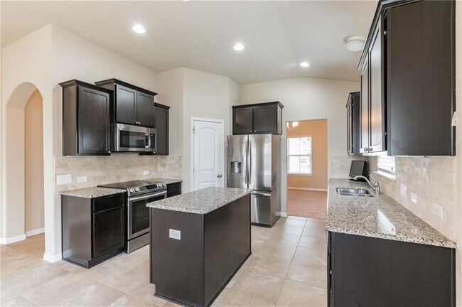 Foto del edificio - 601 Buttermilk Ln