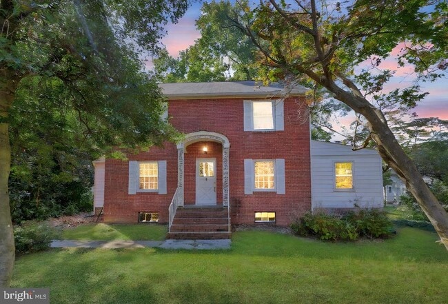 Foto del edificio - 13206 Occoquan Rd