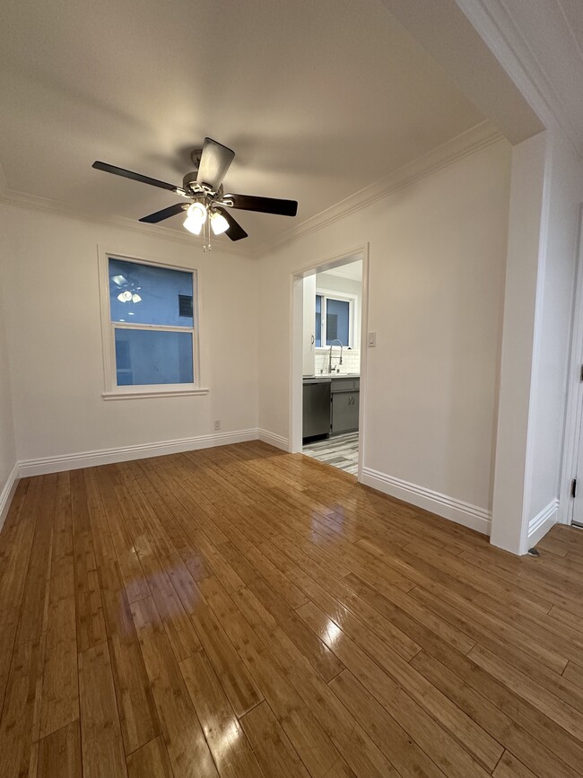 dining room - 921 N Sierra Bonita Ave