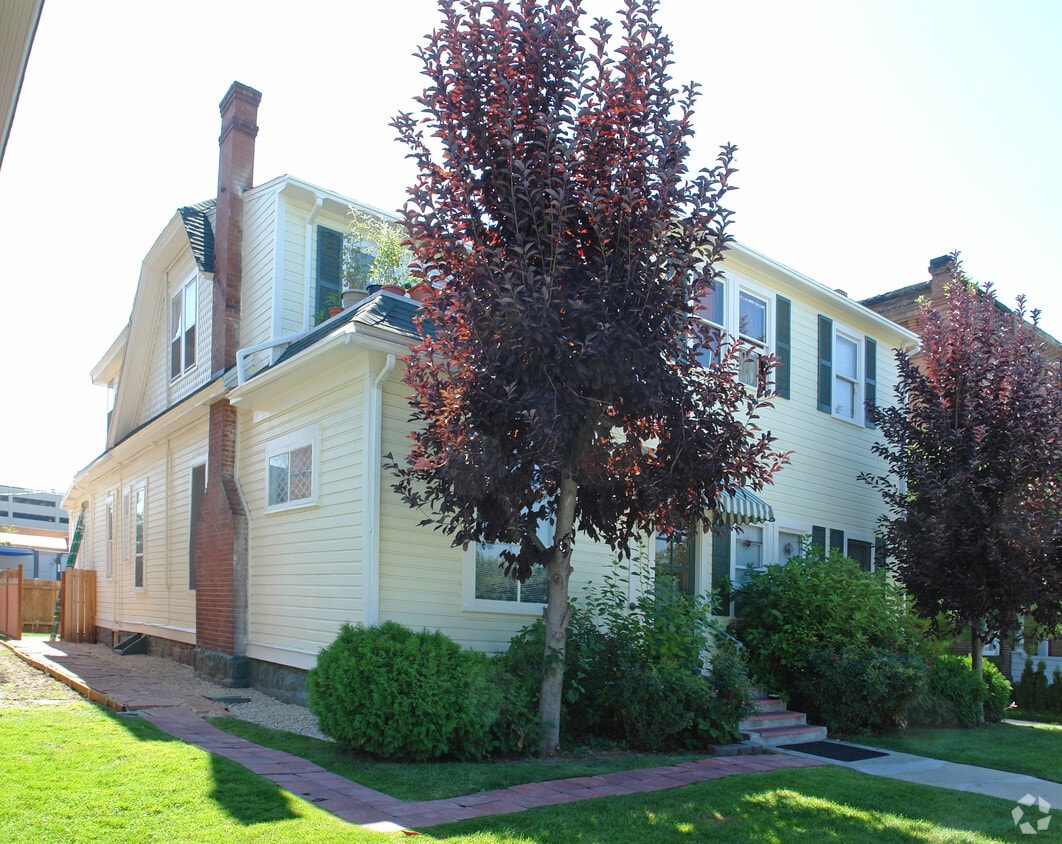 Primary Photo - 1207 W Washington St