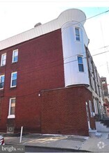 Building Photo - 1514 Mifflin St