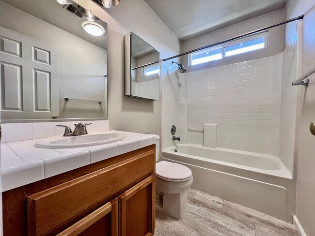 Foto del edificio - $2,195 Alluvial & Ingram, 4 Bedroom House ...