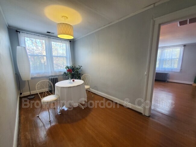 Foto del edificio - 2903 Belmont Blvd