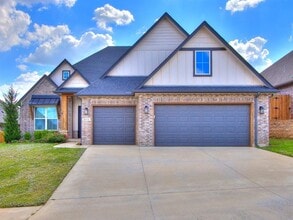 Building Photo - 8216 Crew Ln
