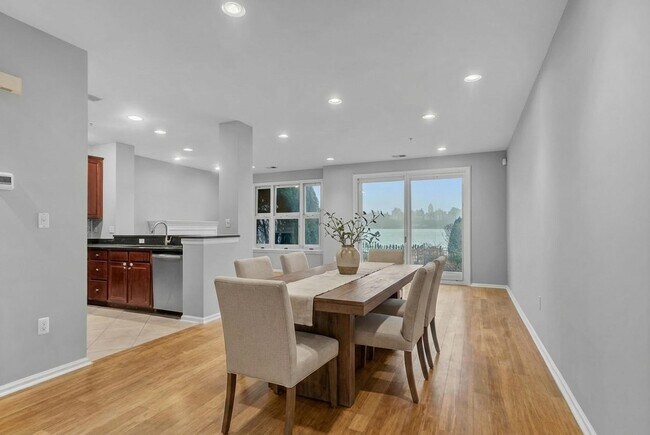 Building Photo - 40 Lydia Dr