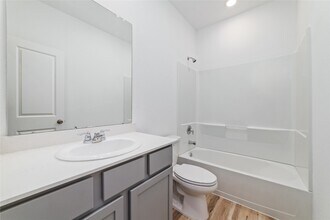 Building Photo - 5315 Sleepy Fox Ln