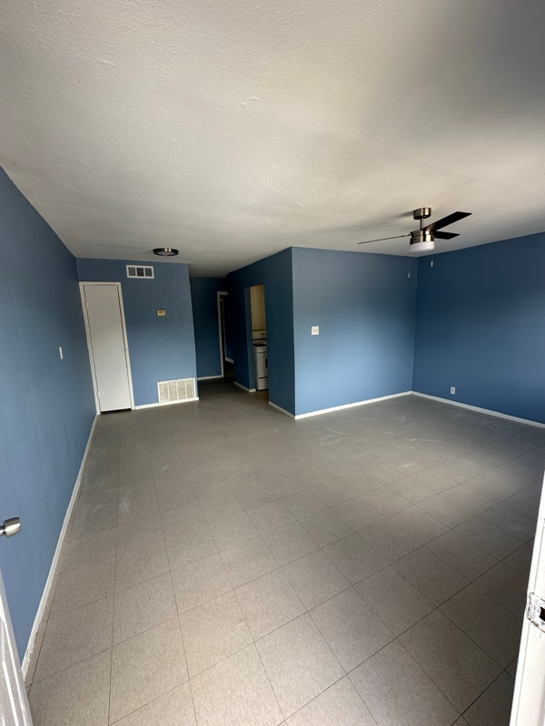 Building Photo - 11203 Belair Dr